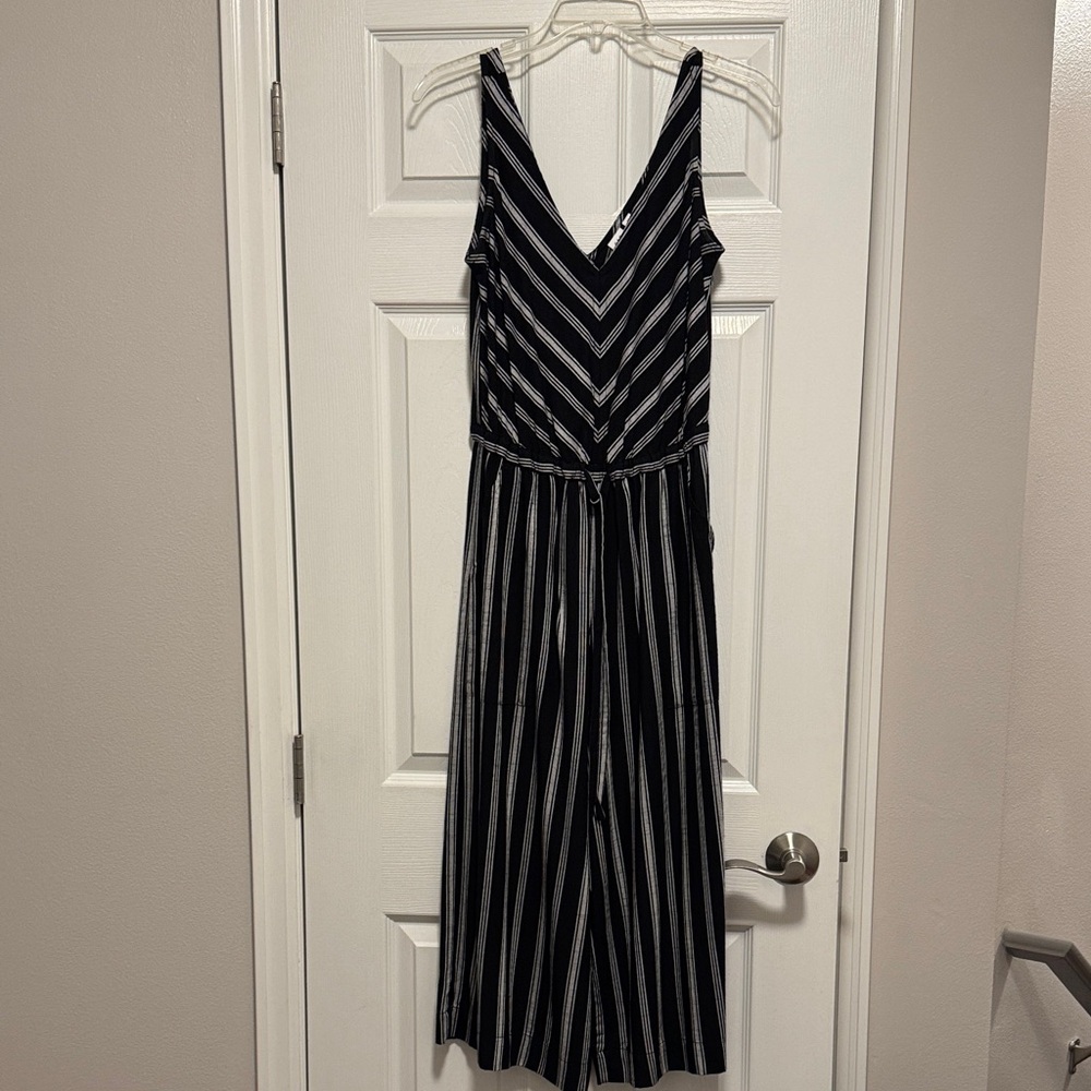 GAP Black White Stripe Wide Leg Cropped Jumpsuit XS
